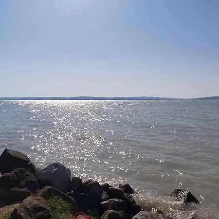 In 37240 * Балатонакали