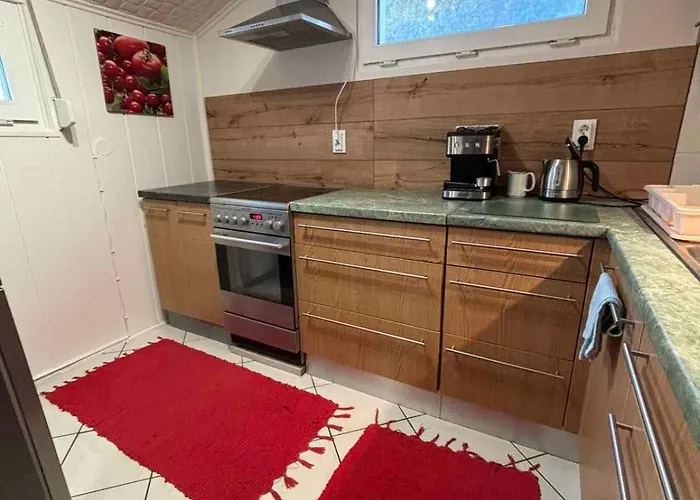 In 37240 Дом отдыха
