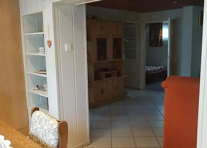 In 37240 Дом отдыха